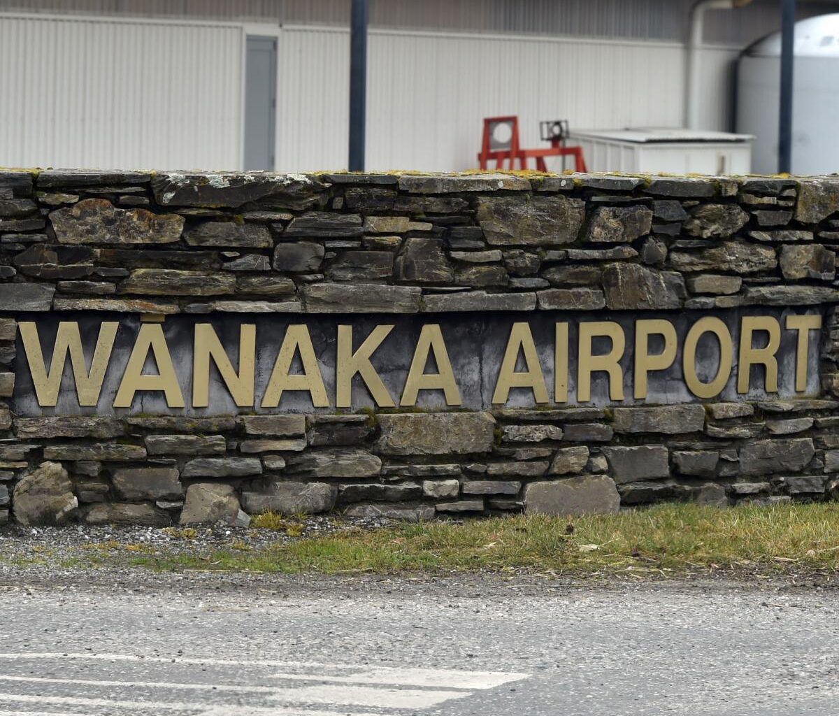 $250k Wānaka Airport survey draws criticism