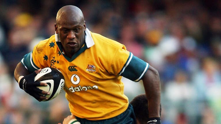 Wendell Sailor makes a run for the Wallabies in 2003.