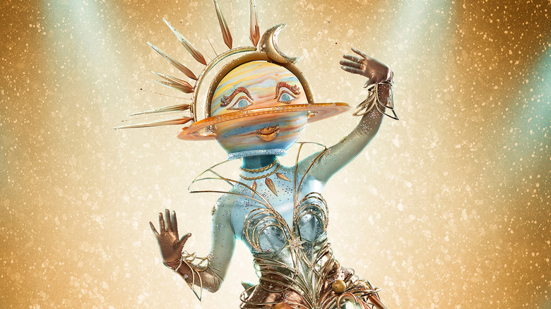 Ashlee Simpson is Galaxy Girl on The Masked Singer Season 14