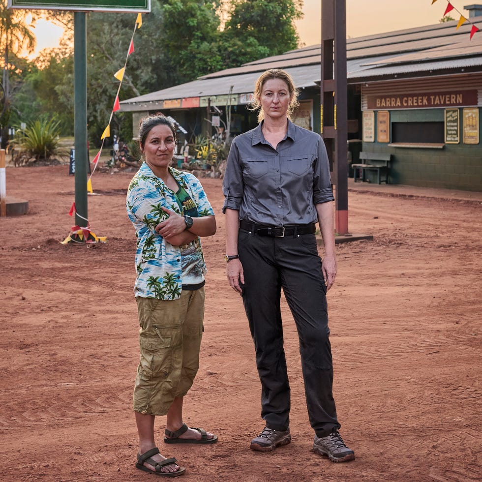 madeleine sami as eddie redcliffe, kate box as dulcie collins