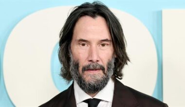 Keanu Reeves Reveals His Candid Advice for Aspiring Actors - E! News
