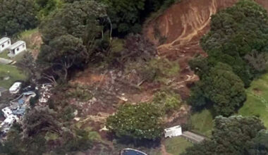 SunLive - Mauao landslide: Inside the first 48 hours