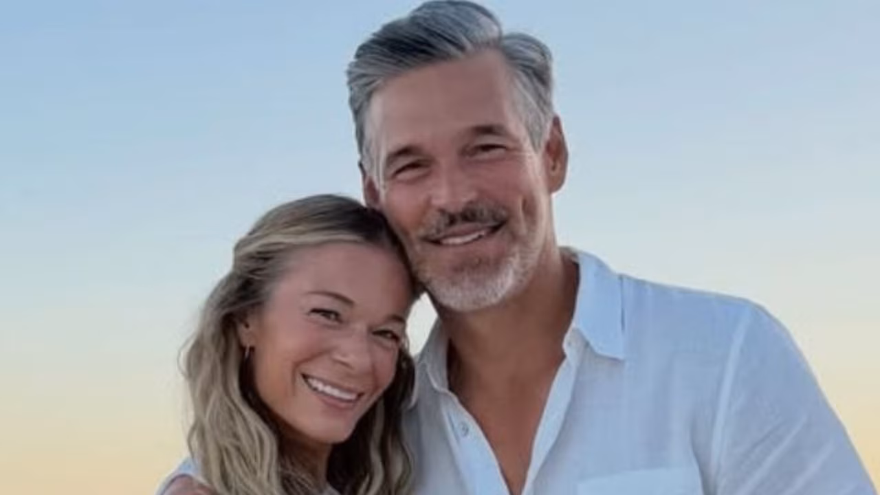 LeAnn Rimes forced to cancel shows over ‘severe illness’
