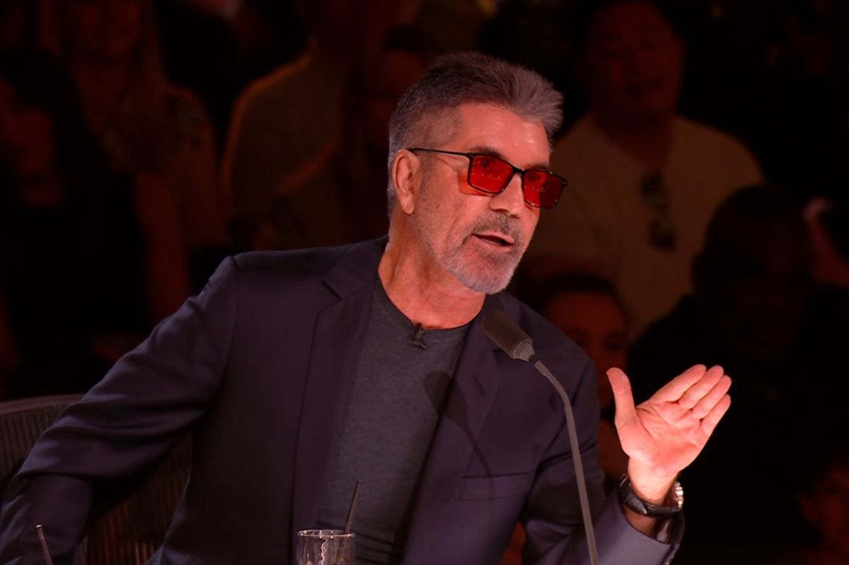 Fans tuning into Britain’s Got Talent first live semi-final on Saturday night were left slamming "rude' Simon Cowell 