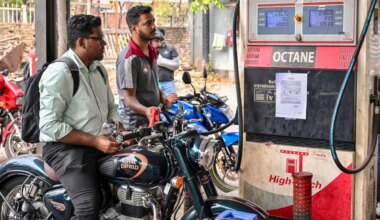 Bangladesh Shuts Shops, Banks Early To Tackle Deepening Fuel Crisis