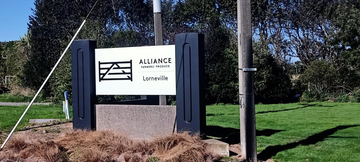 Southland meatworks evacuated over gas risk after fire