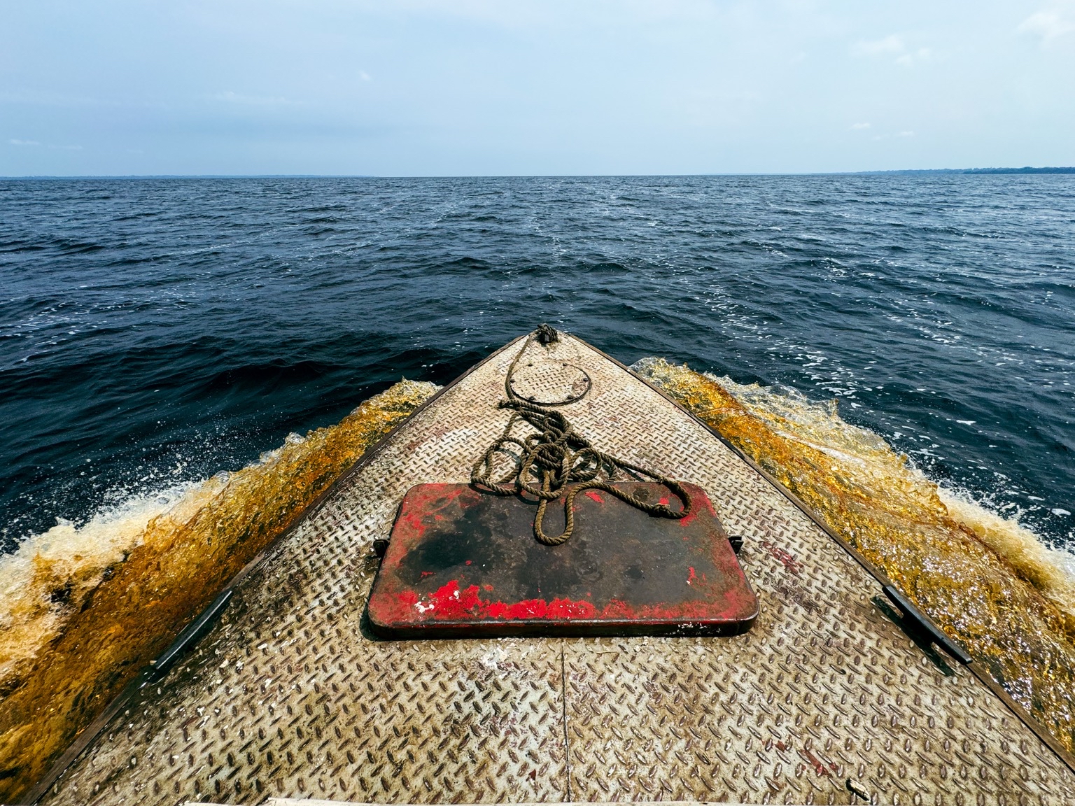 Lake Mai Ndombe. Image courtesy of Travis W. Drake.