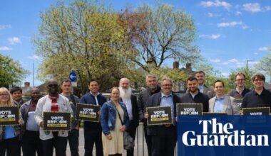 Reform’s Richard Tice posts picture with telltale signs of AI manipulation, say experts | Reform UK