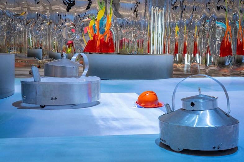 Anne Duk Hee Jordan, Teapot and Helmet (2019-2023)