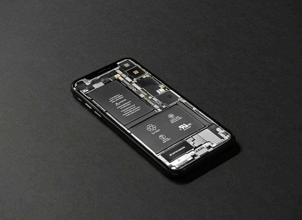 Analysts Bullish on Micron Technology (MU) Amid Robust AI Demand