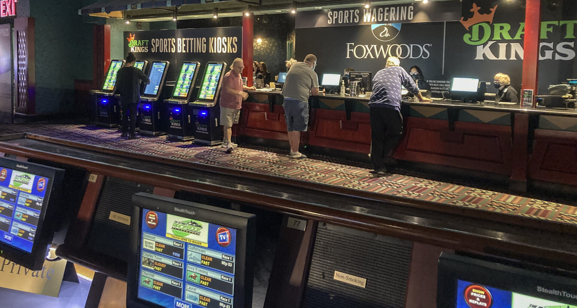Rising problem gambling by CT college students behind legislation