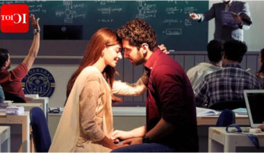 'Chand Mera Dil' first look: Ananya Panday and Lakshya bring back college romance; set to clash with Bobby Deol's 'Bandar' |