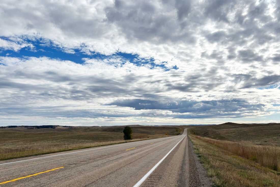 A section of U.S. Route 212 leads to and from Lame Deer, a town in southeastern Montana that is roughly 100 miles from the closest hospital that delivers babies. Nationwide, over 35% of counties don’t have a single birthing facility or obstetric clinician, according to a 2024 report from the March of Dimes.