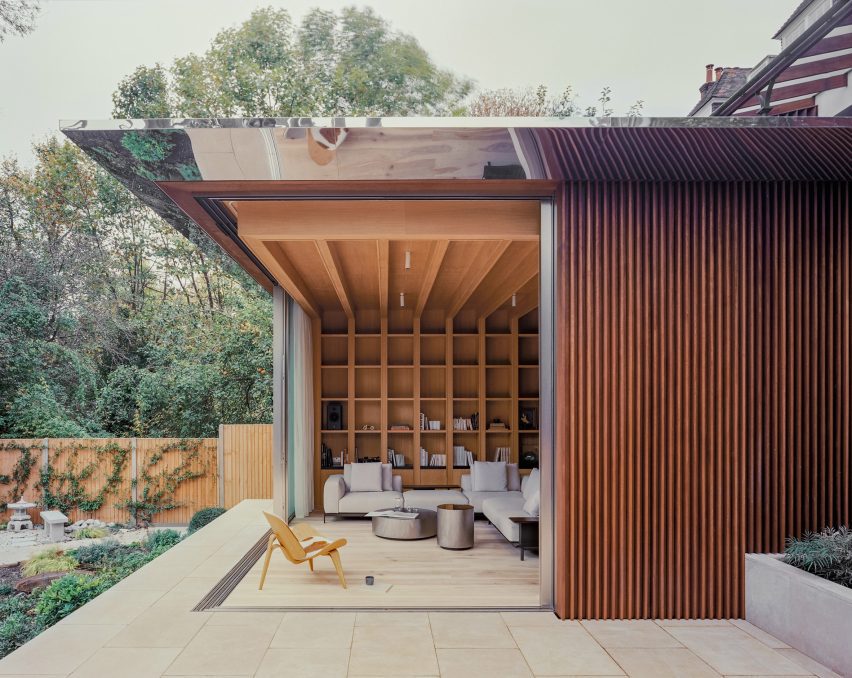 Panoramic House by Mata Architects