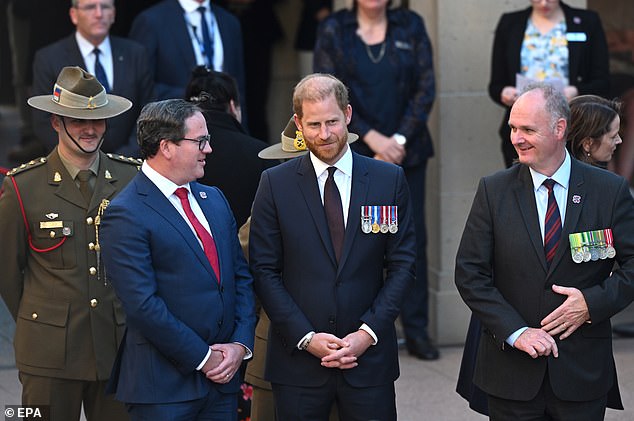 epa12891056 Prince Harry, Duke of Sussex (C), alongside Australian Minister for Veterans' Affairs Matt Keogh (2-L) and Australian War Memorial Director Matt Anderson (R), attends the Last Post ceremony during his visit to the Australian War Memorial in Canberra, Australia, 15 April 2026. The Duke and Duchess of Sussex are visiting Australia on a four-day tour.  EPA/LUKAS COCH AUSTRALIA AND NEW ZEALAND OUT