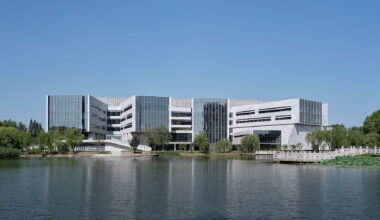 Shanghai Jiao Tong University Student Service Center / TJAD/Zeng Qun Architecture Design Studio