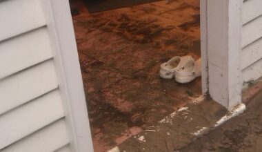 Wellington residents describe flood damage