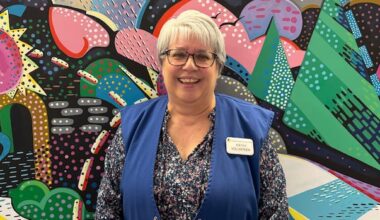 From patient to volunteer: Cancer survivor now helps others navigate care