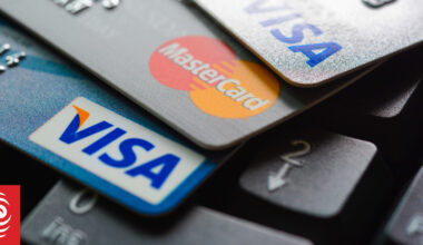 Warning shoppers losing out as credit card benefits cut