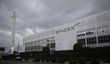 SpaceX Has Deal for Right to Acquire Cursor for $60 Billion
