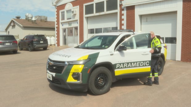 Islanders can expect longer ambulance wait times after federal health cuts, union says