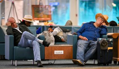 Warning for older adults about the health risks of napping too much