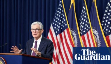 Jerome Powell says he’ll stay on Fed board after central bank keeps interest rates unchanged in defiance of Trump | Federal Reserve