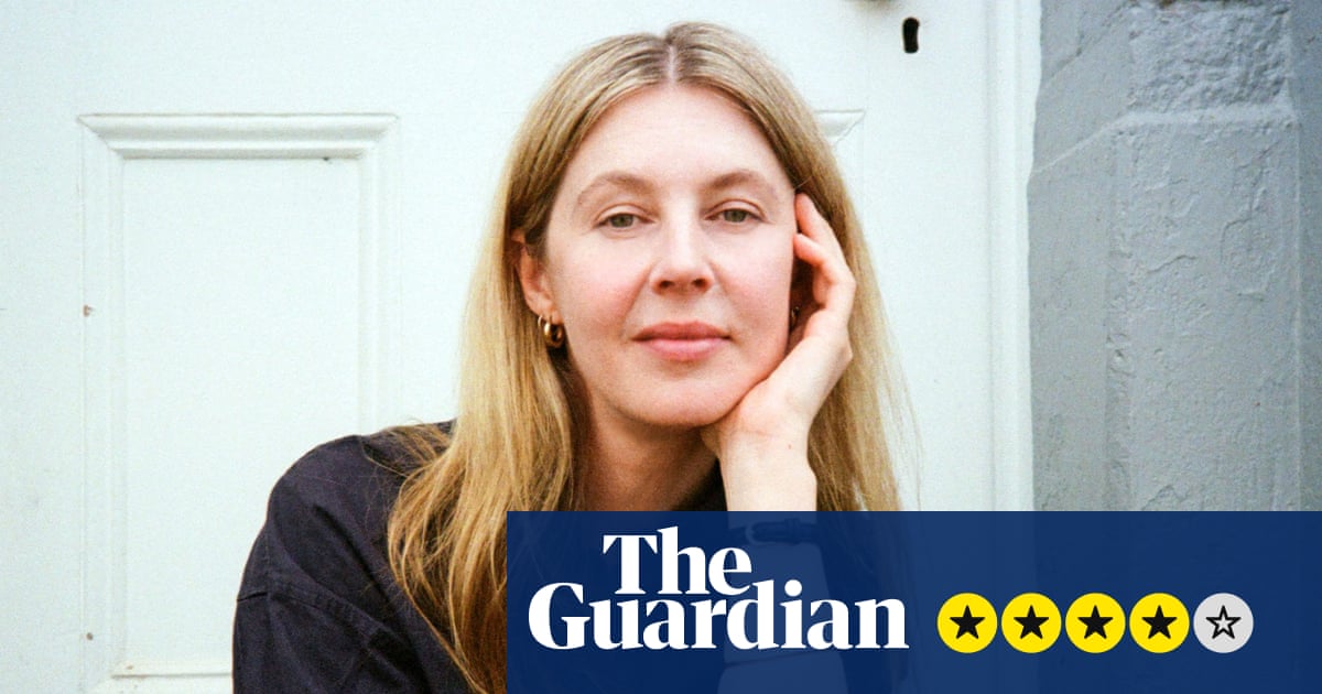 Carla dal Forno: Confession review – spartan, sunlit post-punk strikingly contrasts the desperation of desire | Music