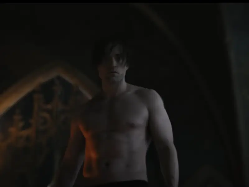Robert Pattinson Details Workout Regime for THE BATMAN PART II