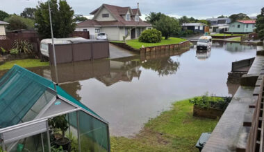 SunLive - Thunderstorm: BOP school closes amid flooding