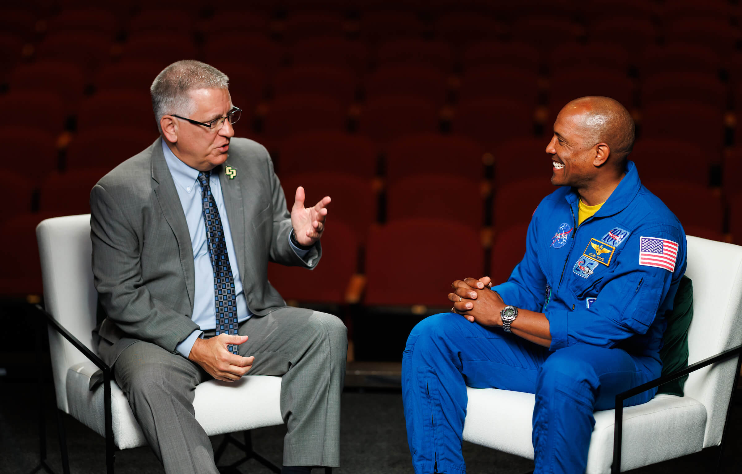 Jeffrey Armstrong speaks to Victor Glover.