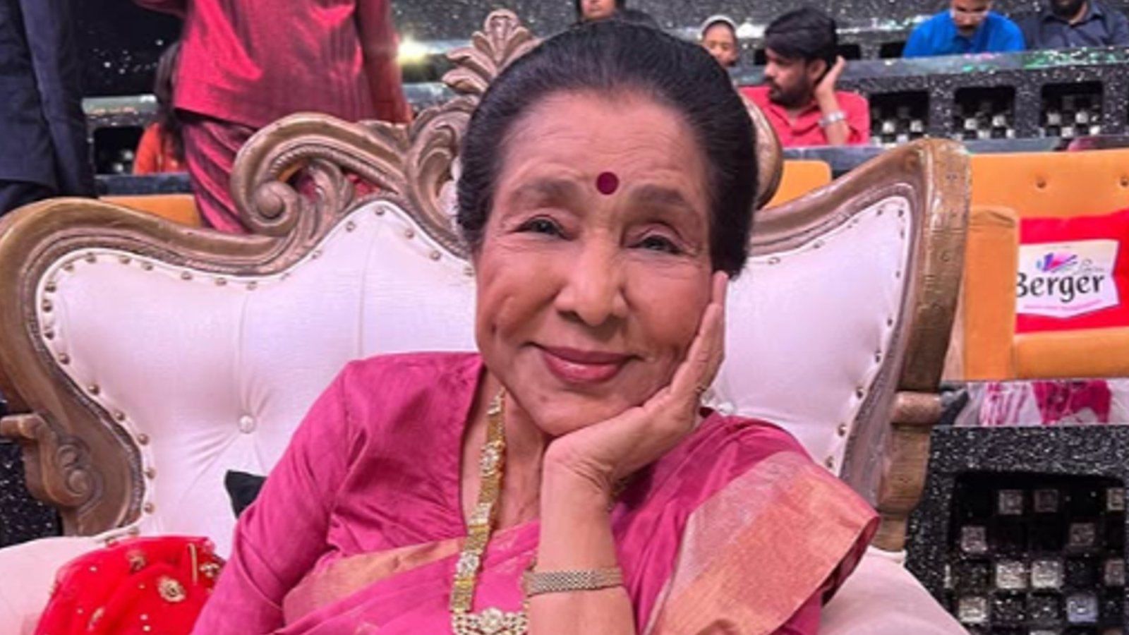 Legendary singer Asha Bhosle passes away at 92