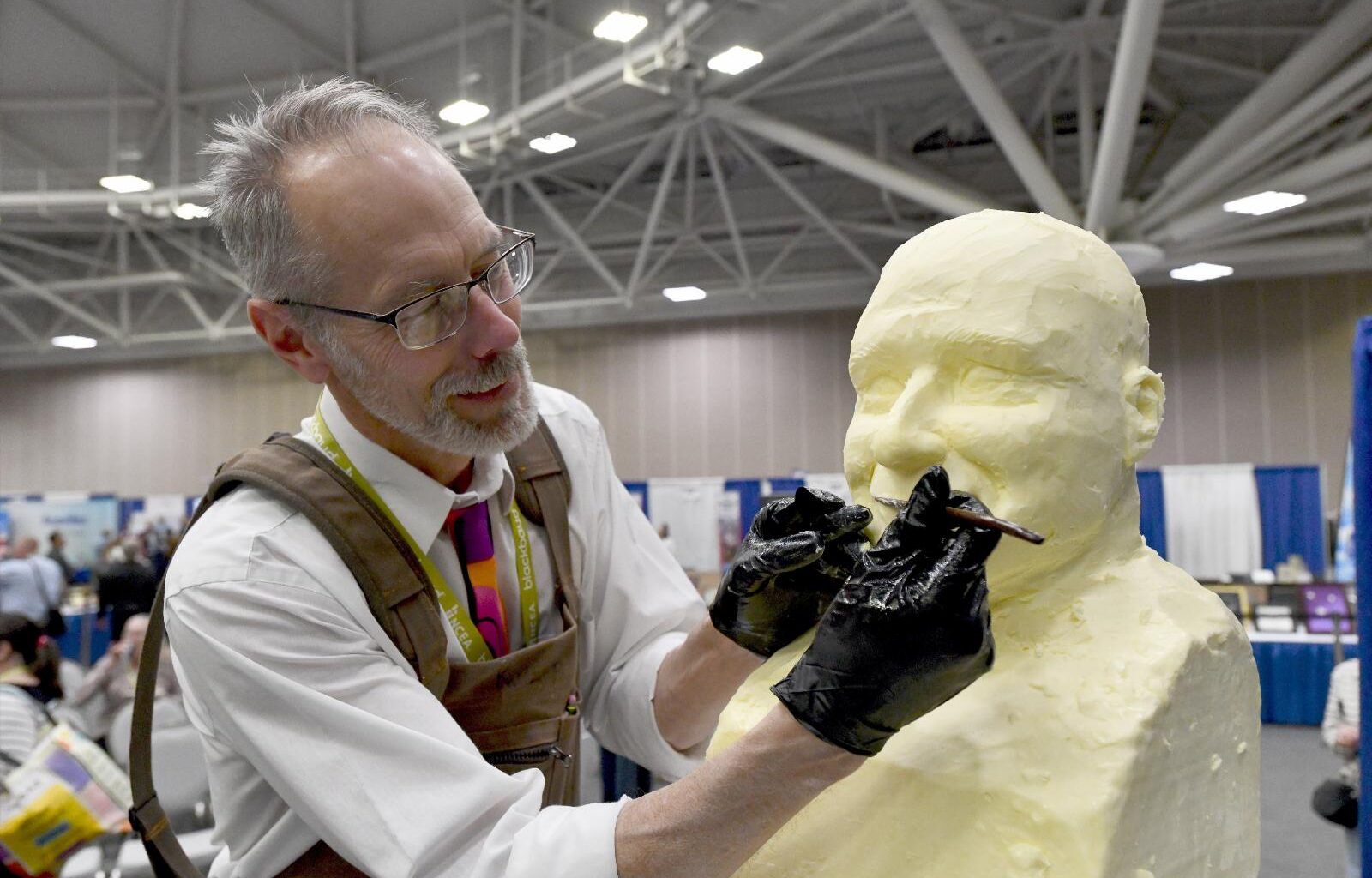 Minnesota butter sculptor enshrines pope in the dairy staple