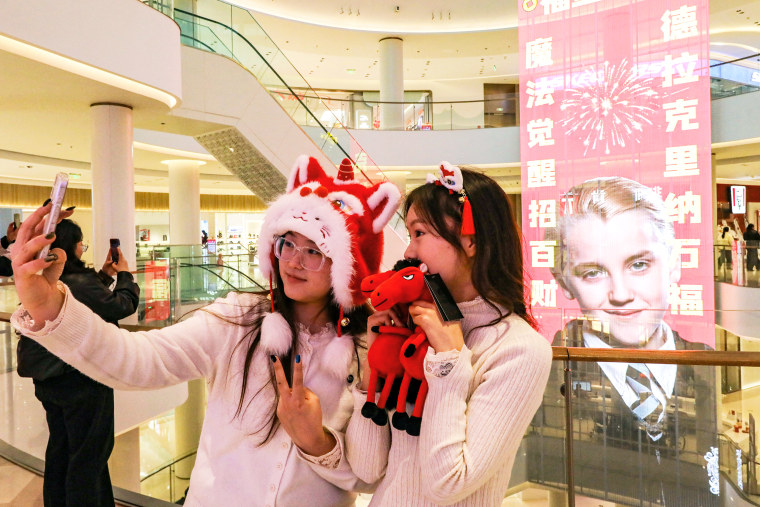 Image: CHINA-HOLIDAY-OFFBEAT