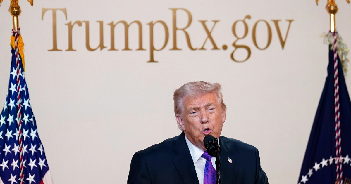 Drugmakers raised prices on hundreds of drugs despite Trump deals, Senate Democrats report finds