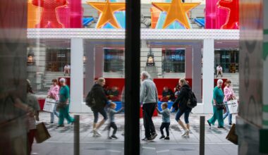 Briscoe, Warehouse, KMD results reveal fragile retail recovery under pressure – Stock Takes