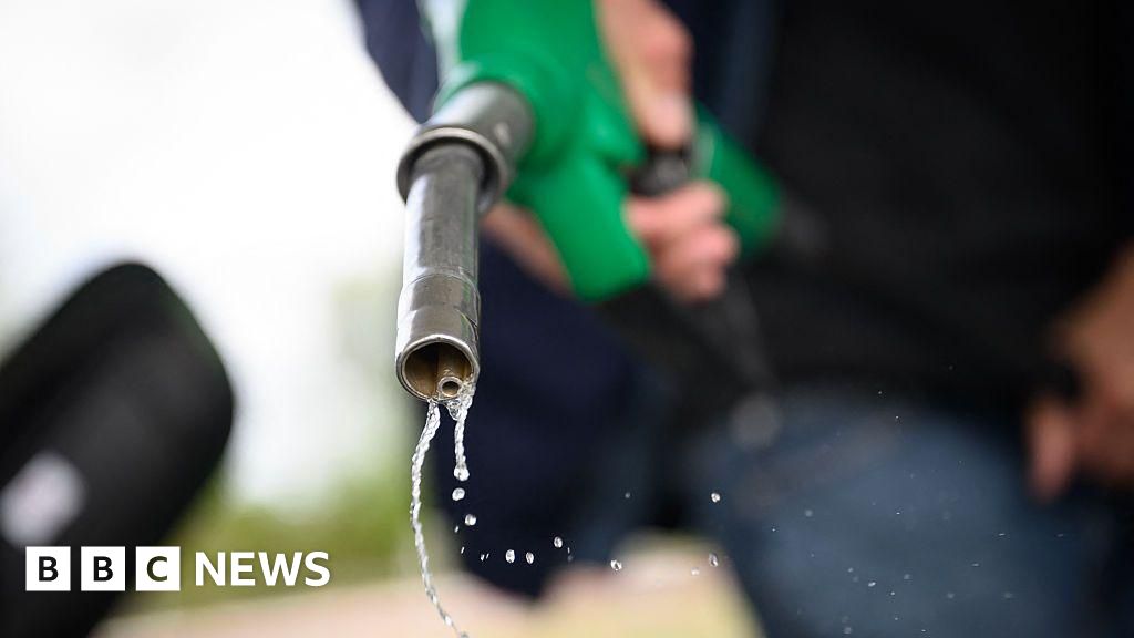 Oil prices jump as Strait of Hormuz tensions escalate - BBC