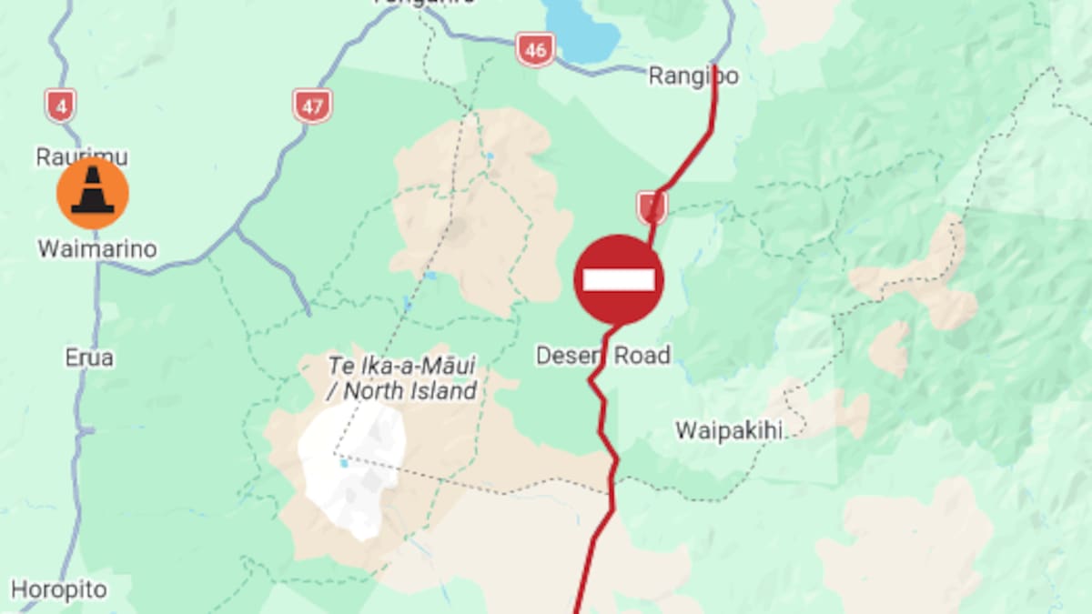 Three killed in crash involving car and tanker, Desert Road State Highway 1 closed from Rangipo to Waiōuru