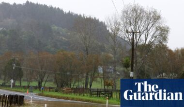Floods, power outages and hundreds evacuated as Cyclone Vaianu lashes New Zealand’s North Island | New Zealand