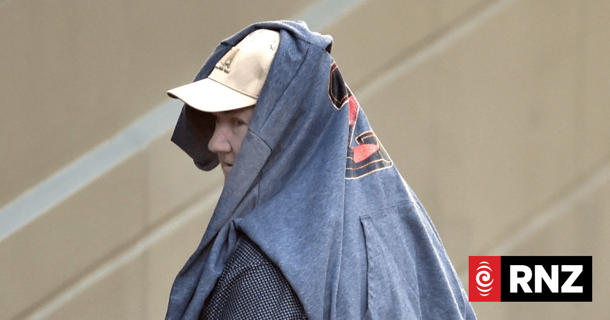 Fraudster handyman blew $60,000 on gambling and massages