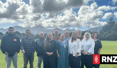 Aotea/Great Barrier Island iwi meet with government amid overfishing concerns