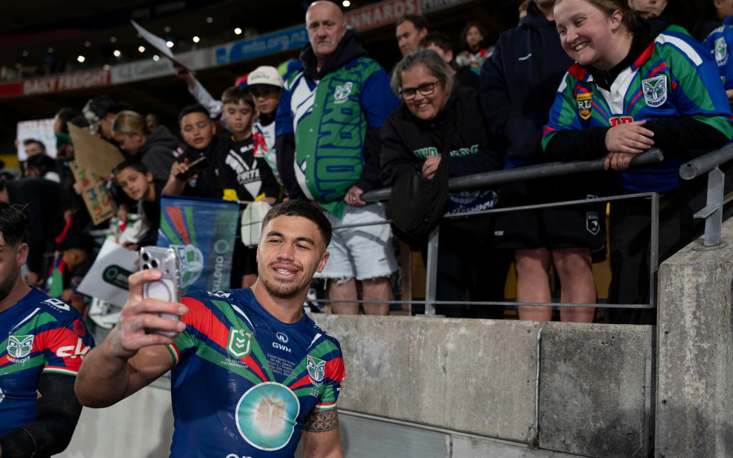 Warriors Chanel Harris-Tavita signs autographs and takes selfies with fans