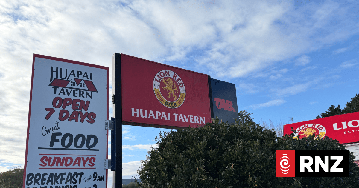 Man who confronted family over child’s behaviour at Auckland pub defends action