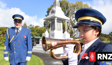 The 8-year-old Anzac bugler using her great-great-grandfather's instrument