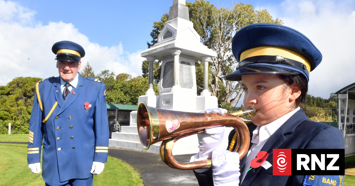 The 8-year-old Anzac bugler using her great-great-grandfather's instrument