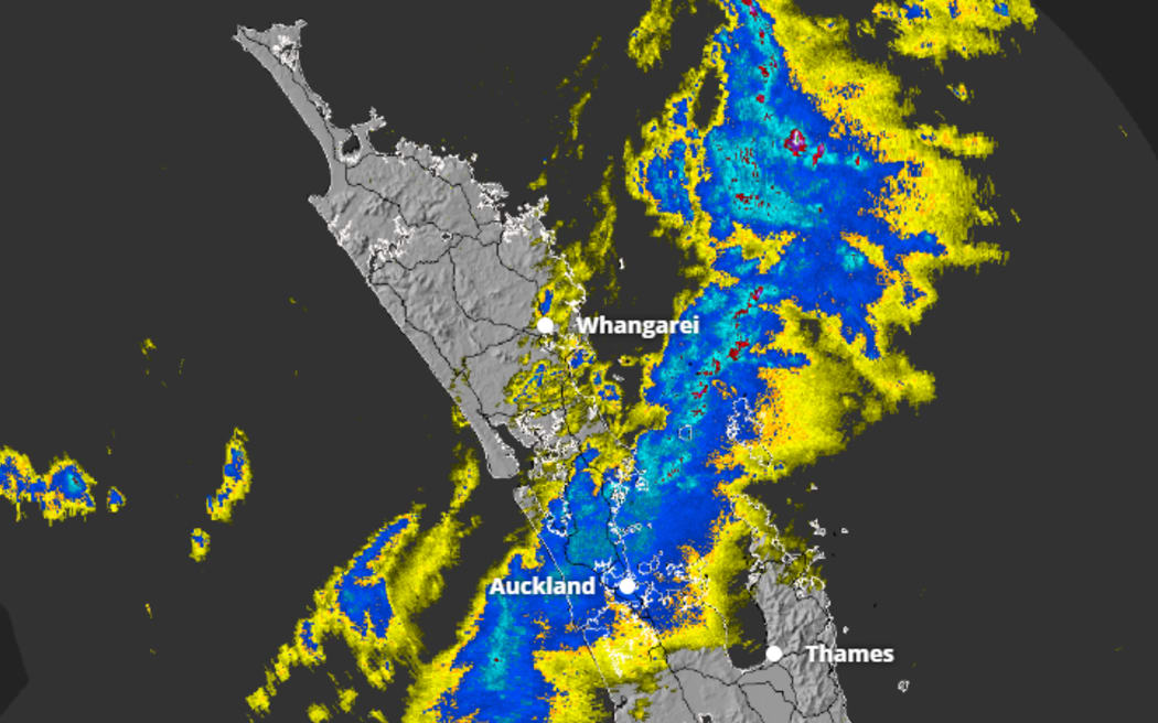 MetService has issued orange heavy rain warnings for eastern Northland south of Kawakawa until midnight, eastern Auckland north of Whangaparāoa until 3pm, and Great Barrier Island until 2pm.