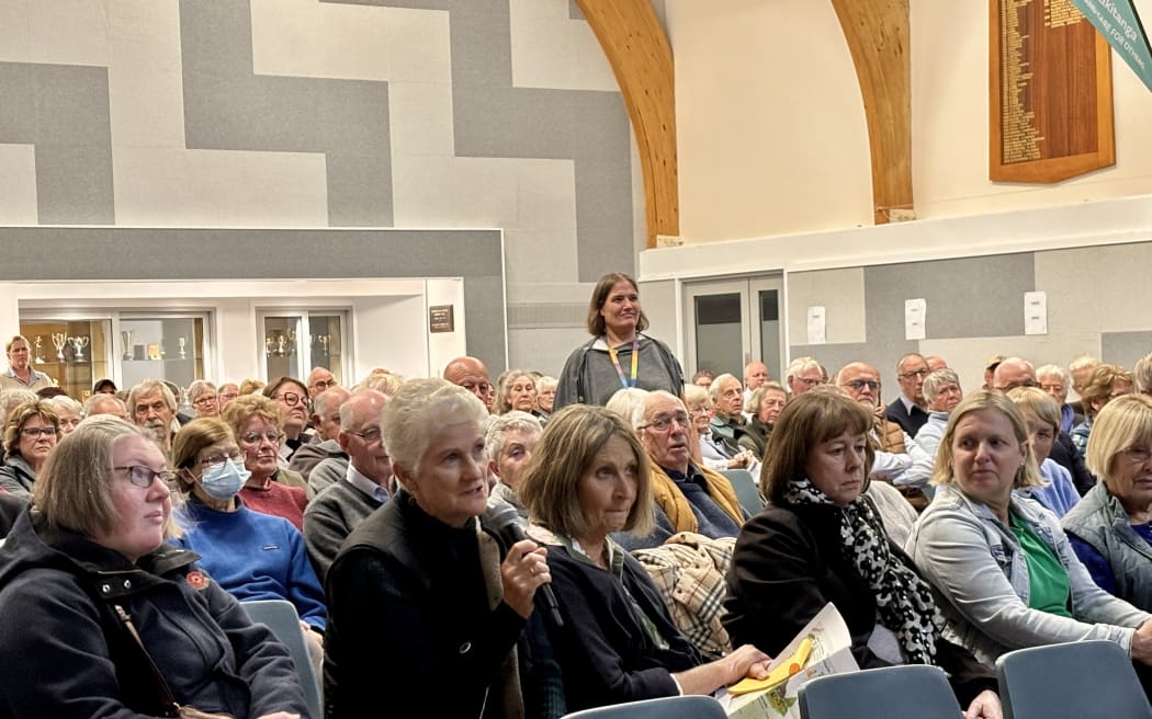 District nurse Mary Roberts asks a question at the Health NZ meeting in Darfield.