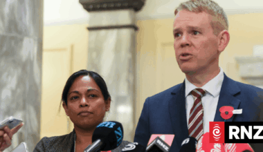 Chris Hipkins announces Labour will back India free trade deal