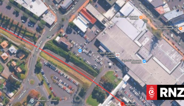 Person waiting for bus in Auckland stabbed multiple times