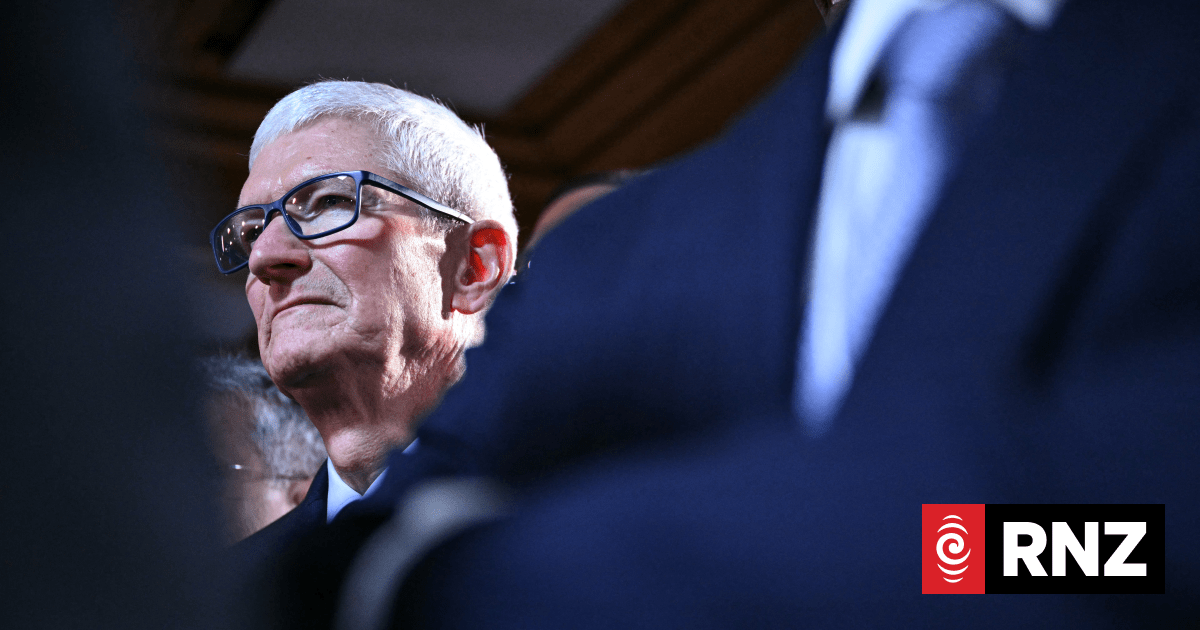 Apple CEO Tim Cook to step down after more than a decade